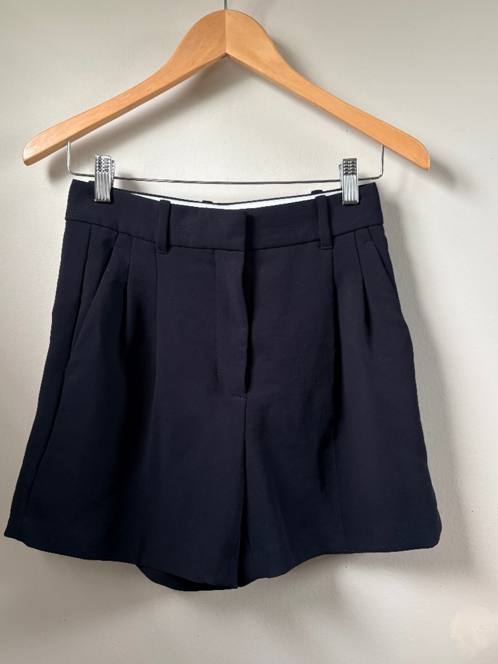 Black Aritzia Effortless Shorts 2